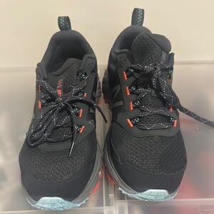 New Balance womens Black and Red Sneakers